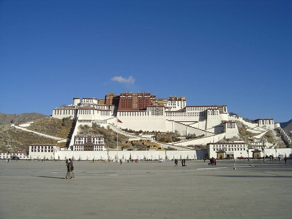 Potala Palace: A Spiritual Marvel in Lhasa, Tibet