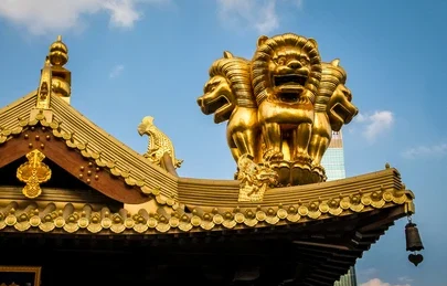 Jing'an Temple: Bridging Ancient Serenity with Modern 