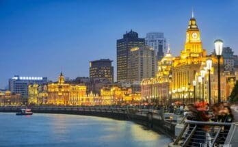 The- Bund-Shanghai- Revealing -the-Splendor of- Shanghai's