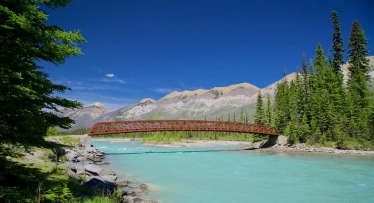 Discover Tranquility: -Kootenay-National -Park in British -Columbia,