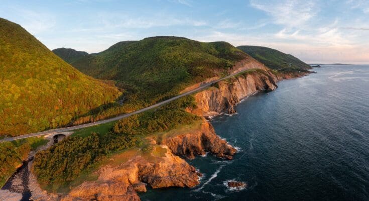 Scenic -Drive:- Exploring- the -Cabot -Trail- in -Nova -Scotia