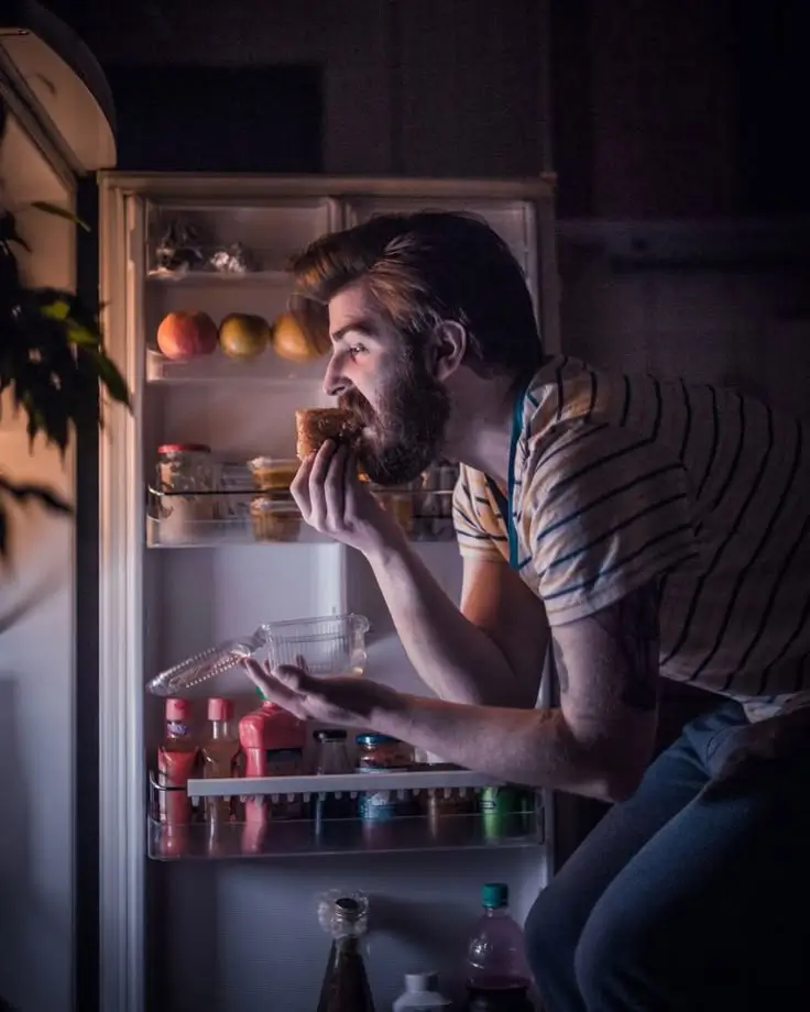 Avoid Late-Night Snacking